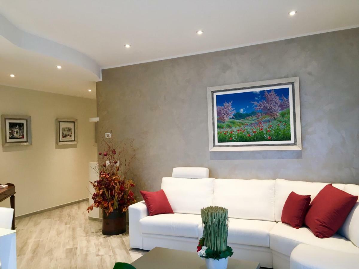 斯特雷萨A Casa Di Chiara公寓 外观 照片